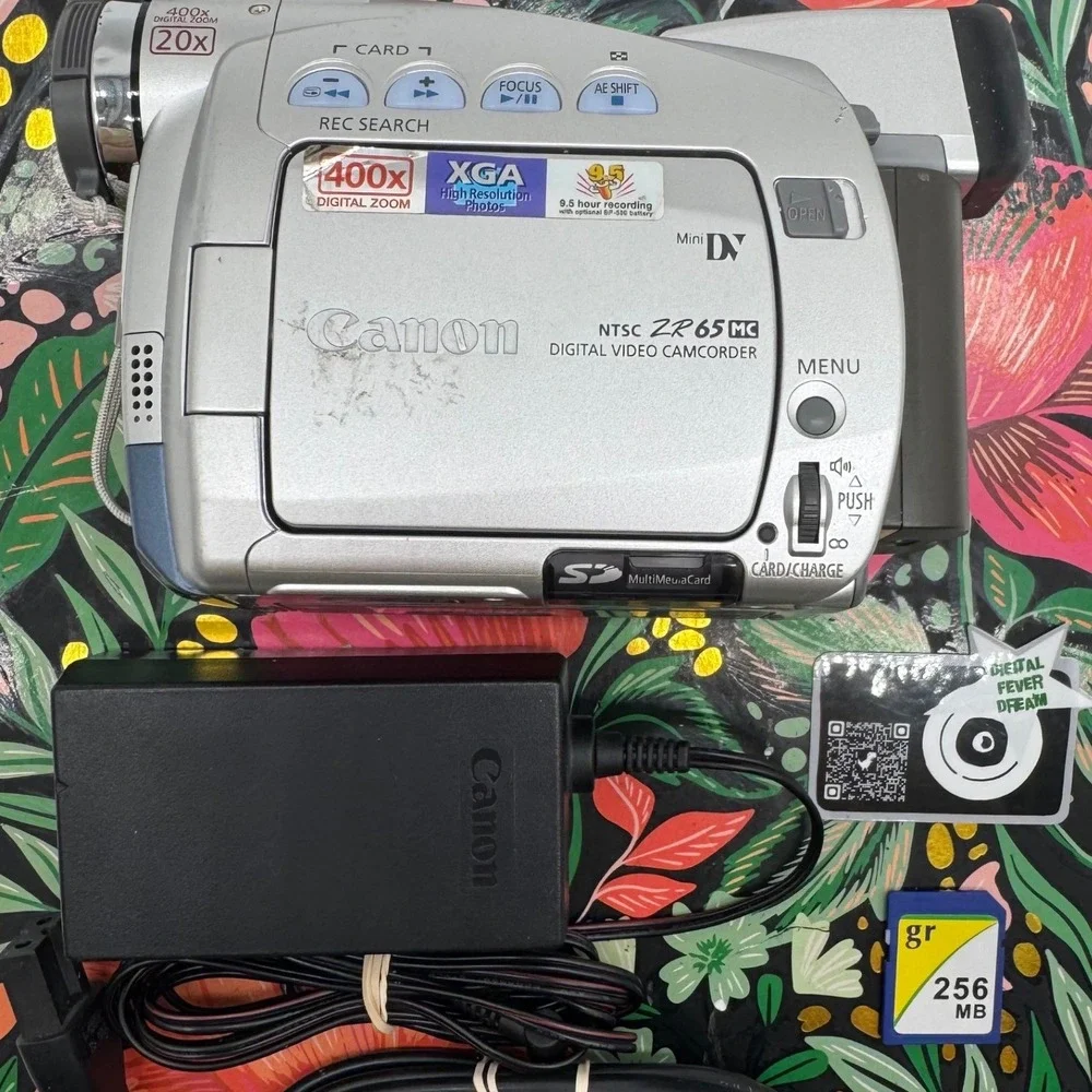 Canon zr65 mc
